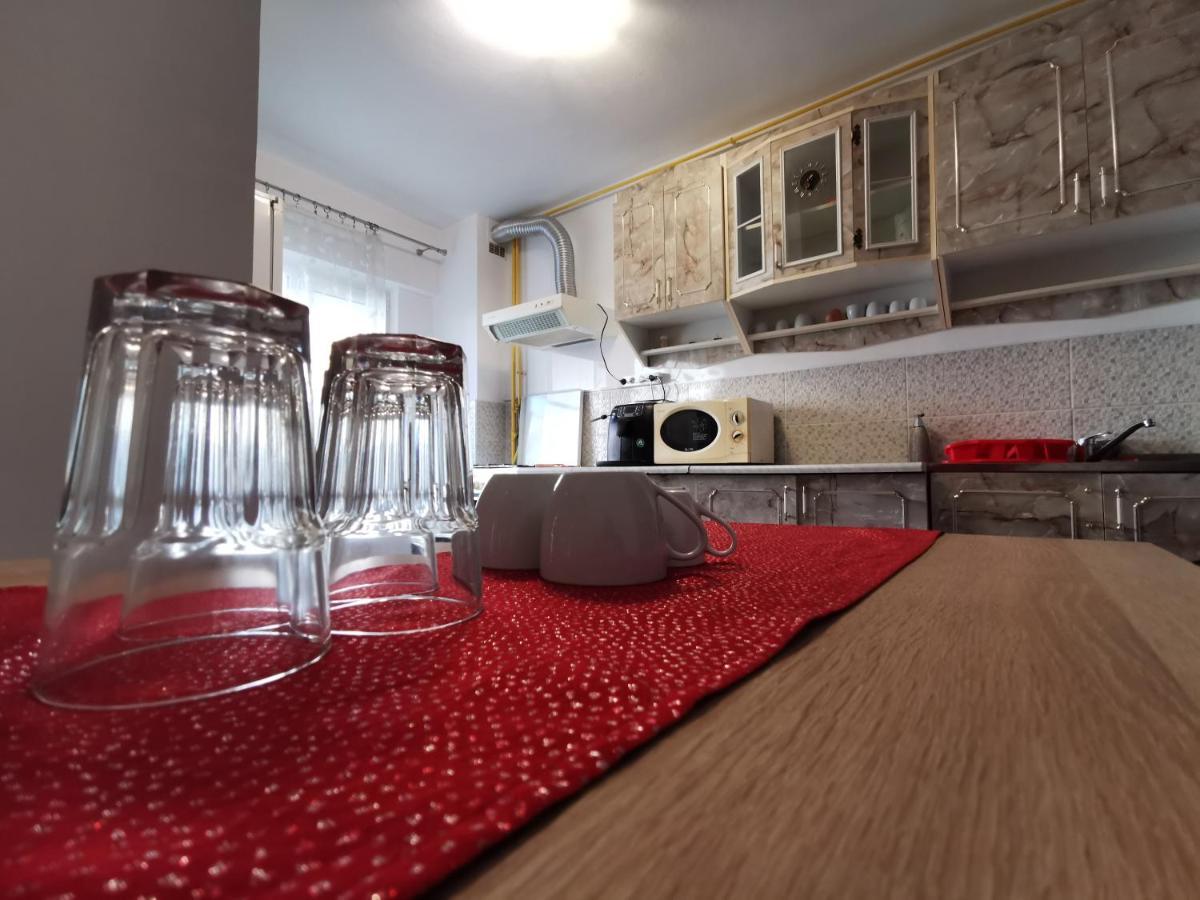Apartament Vrevents Deva Zewnętrze zdjęcie